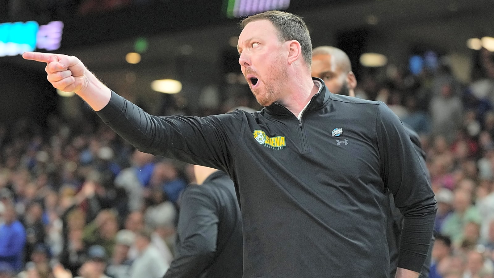 As he did with Siena, Gerry McNamara could turn around Syracuse