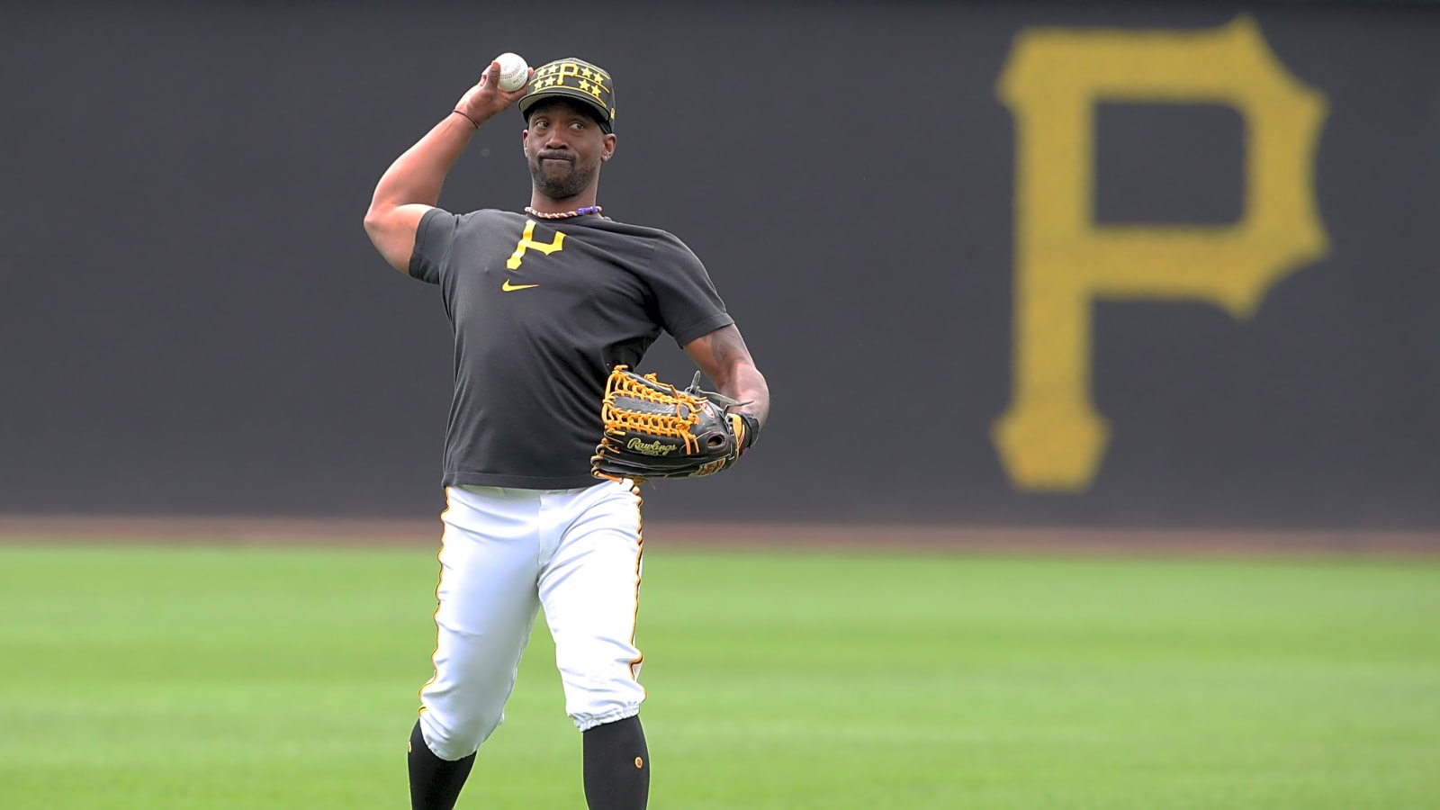Apple TV made embarrassing Andrew McCutchen mistake during Pirates broadcast