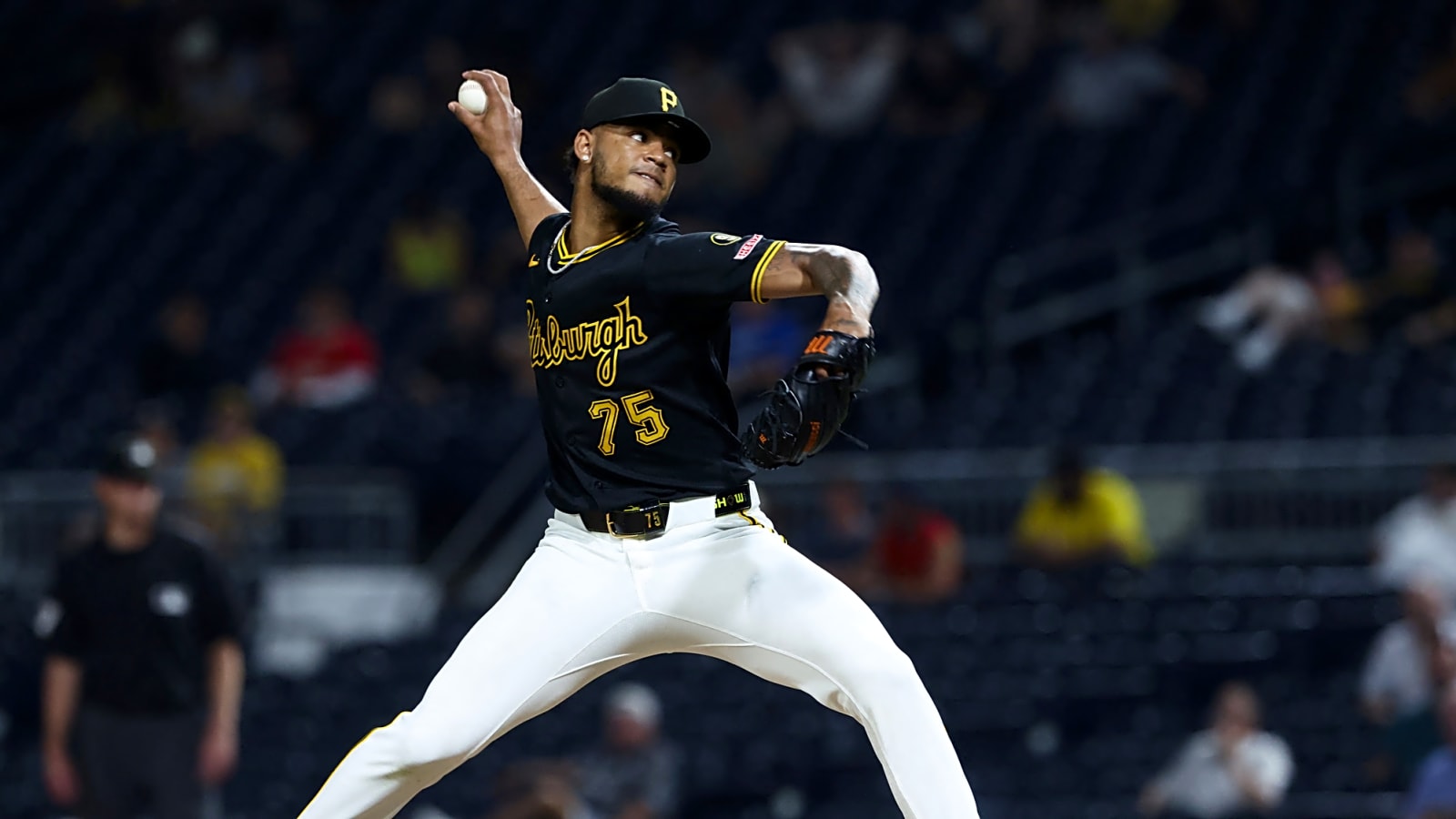 Giants Claim Camilo Doval