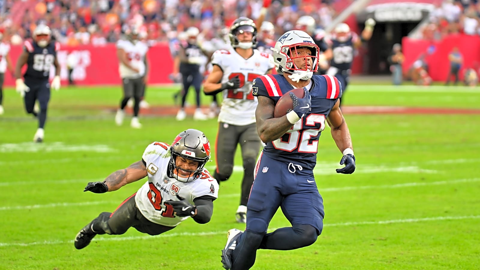 TreVeyon Henderson pulled genius move on touchdown run