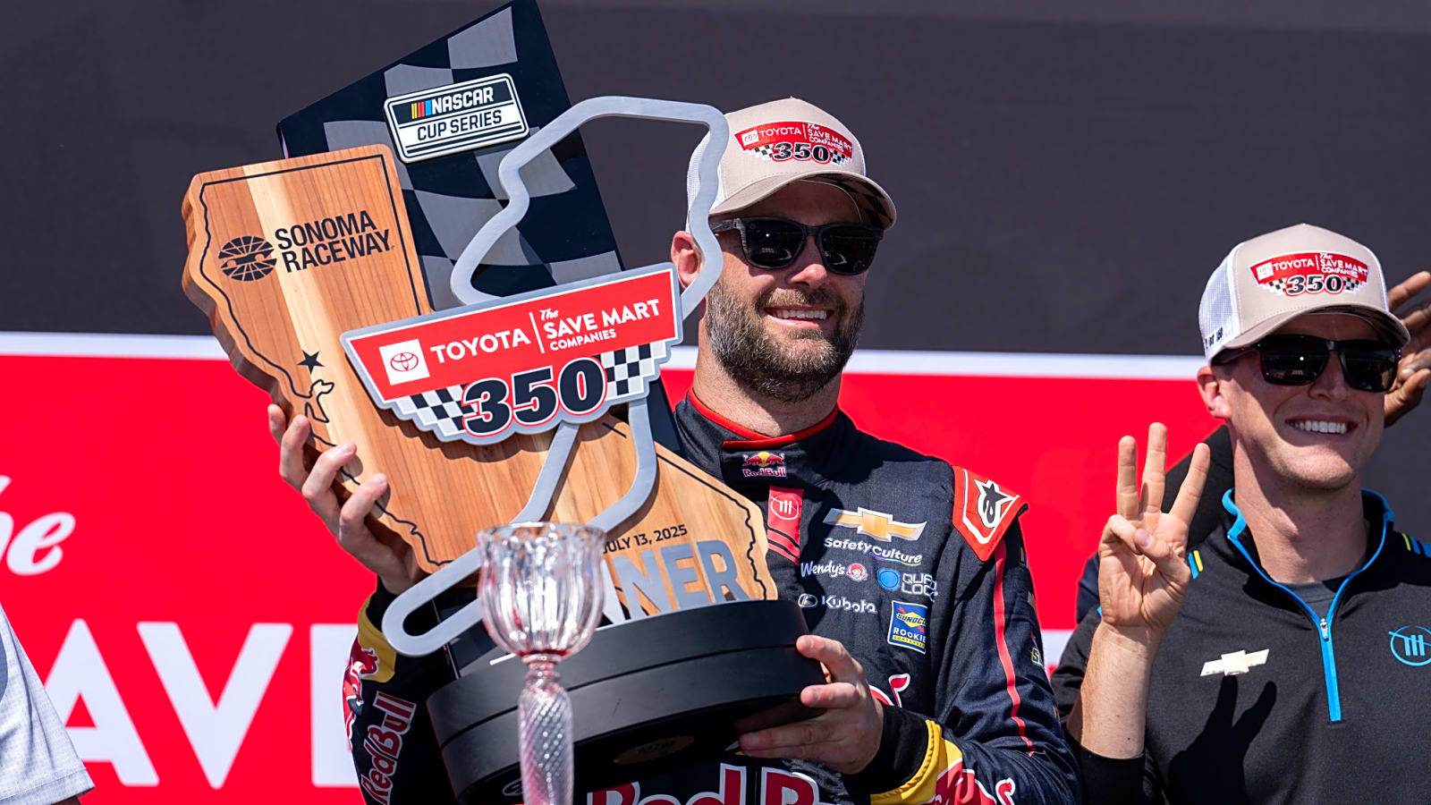 Chase Briscoe compares Shane van Gisbergen to Michael Jordan