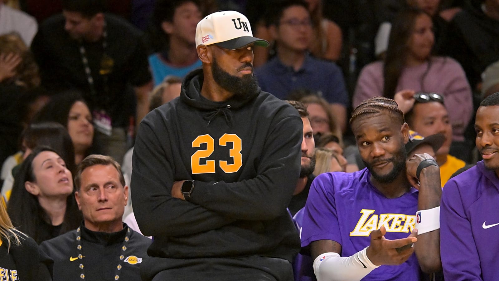 'Going Crazy Right Now': LeBron James Reacts As Lakers Player Drops 18 Points In Just Over 4 Minutes Against Mavericks