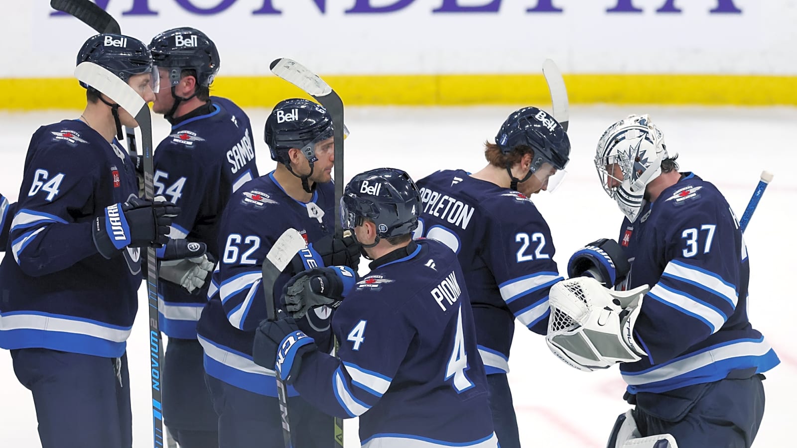 Winnipeg&#39;s Whiteout is Affecting Jets Players and Their Opponents: "It&#39;s Not Normal"