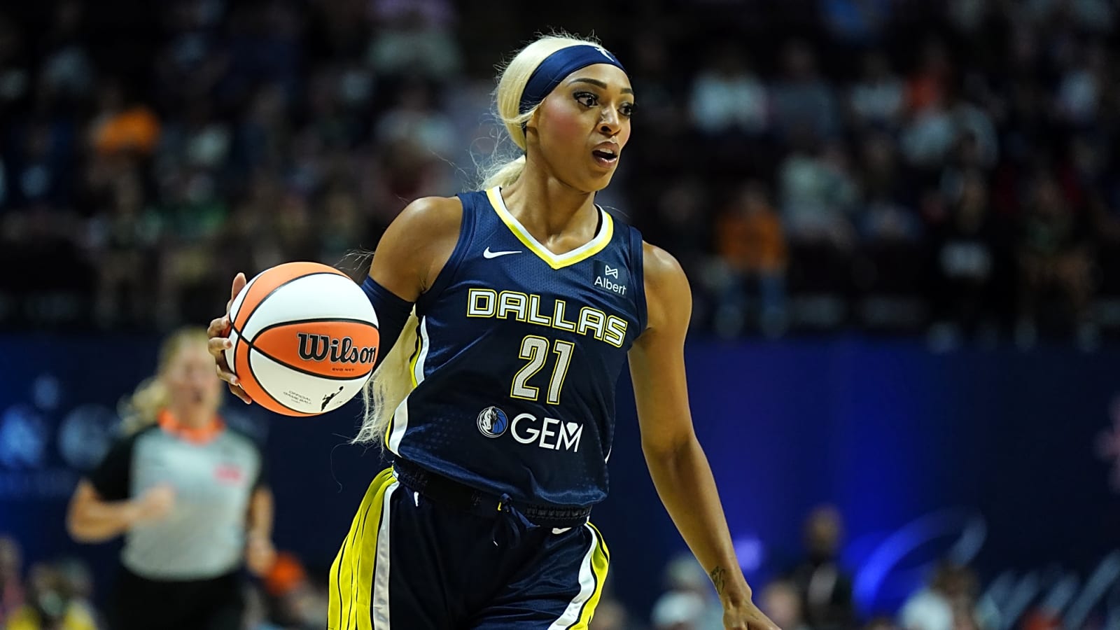 Dallas Wings’ Dijonai Carrington Calls Out Referee For Evading Her Pleas to Explain Their Decisions