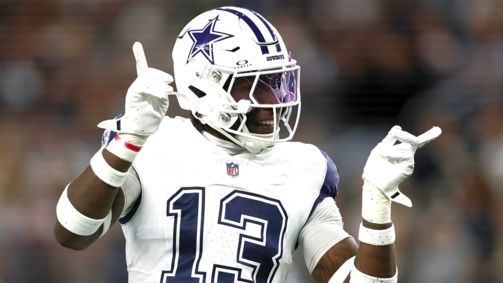 DeMarvion Overshown rising as one of the NFL&#39;s top young linebackers