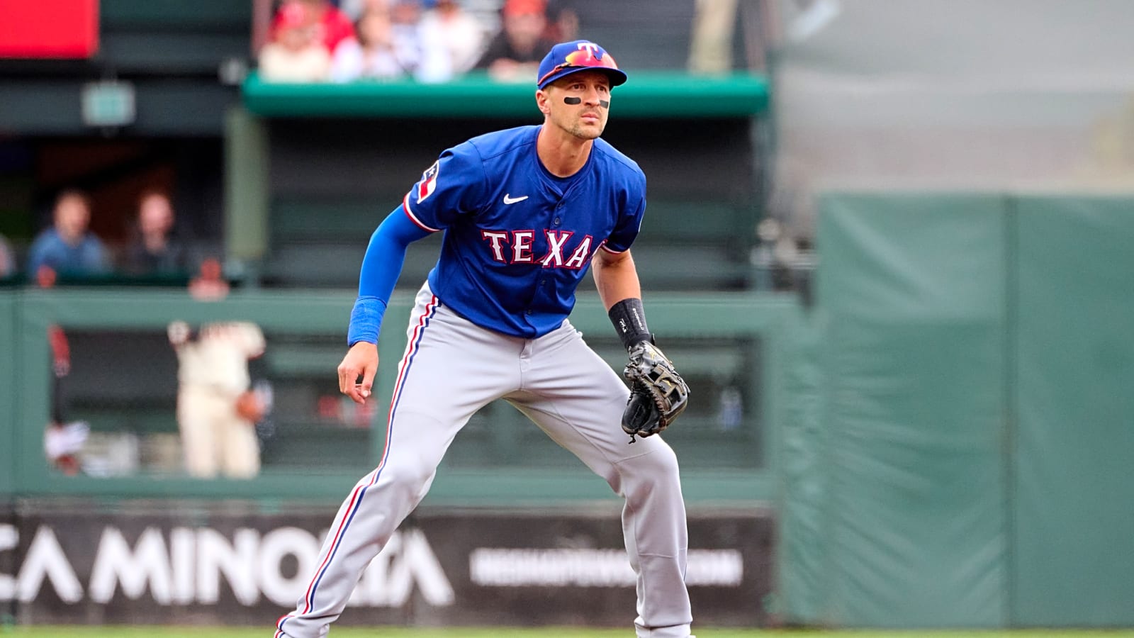 Nick Ahmed Elects Free Agency