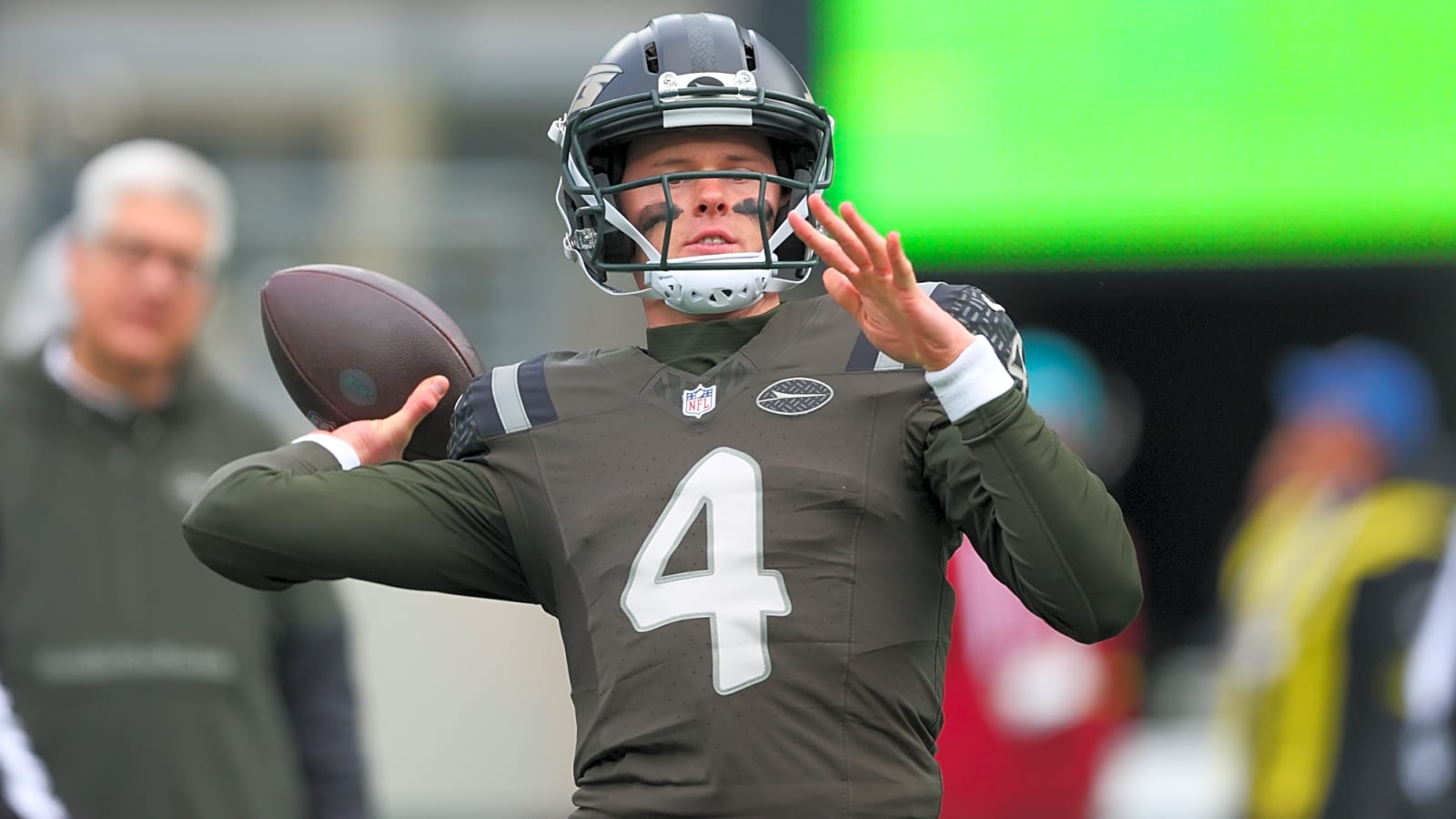 Do Jets players want to see more of rookie QB Brady Cook?