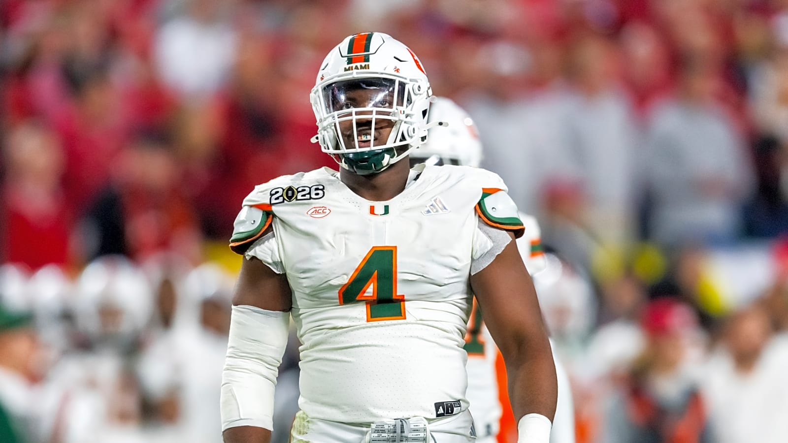 Dolphins To Host DL Rueben Bain