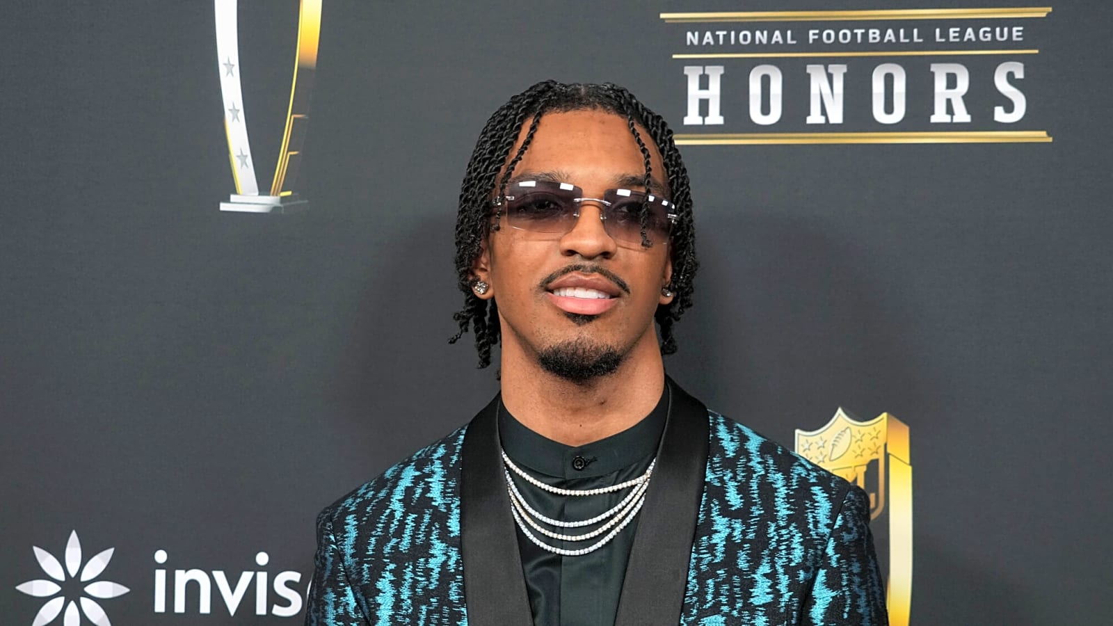 Cam Newton’s Take on Jayden Daniels Sparks Controversy with Dez Bryant