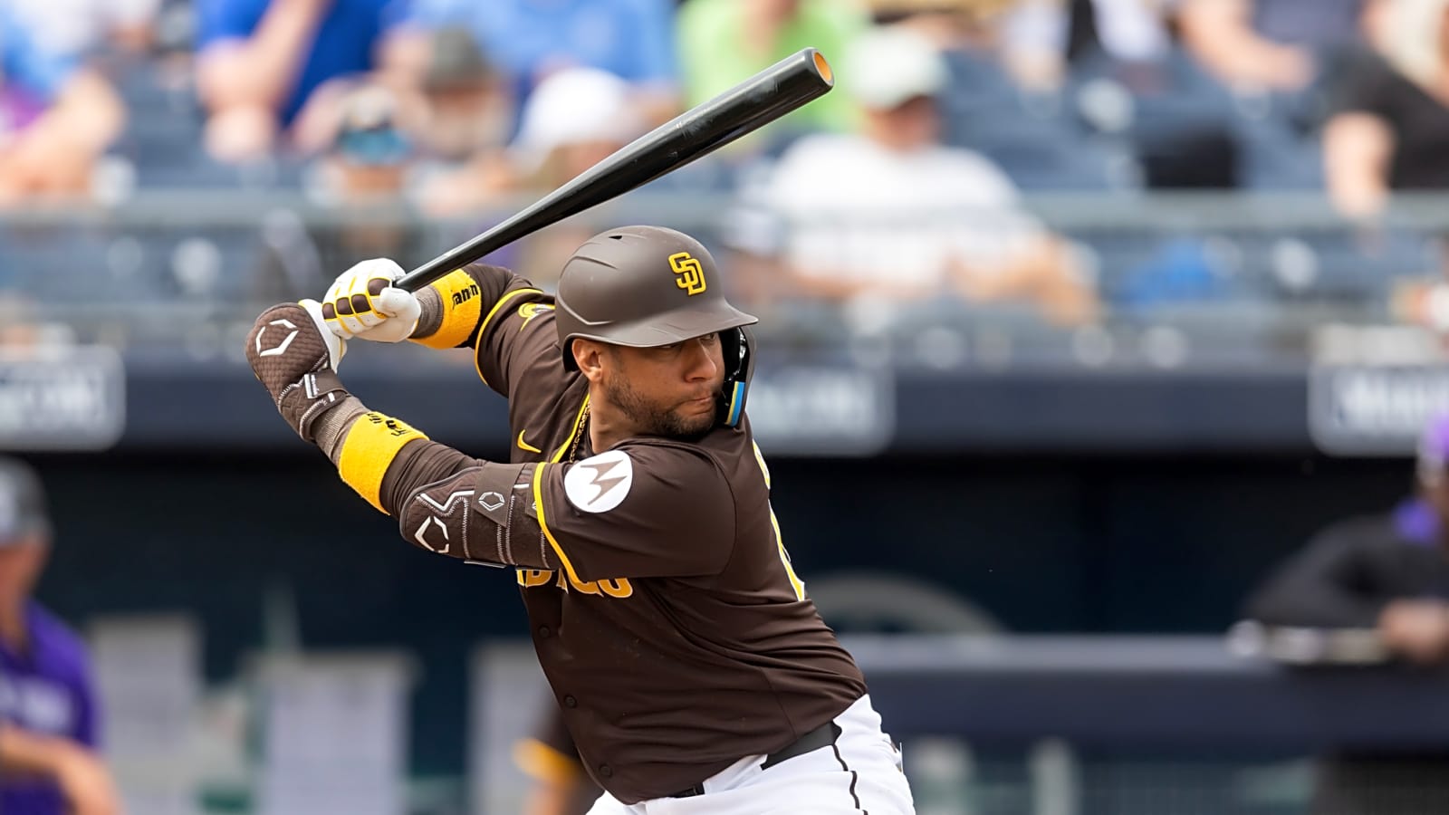 Padres to designate veteran 1B Yuli Gurriel for assignment