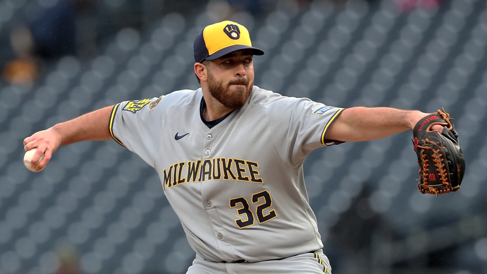 Brewers pitcher requests trade less than 24 hours after role change