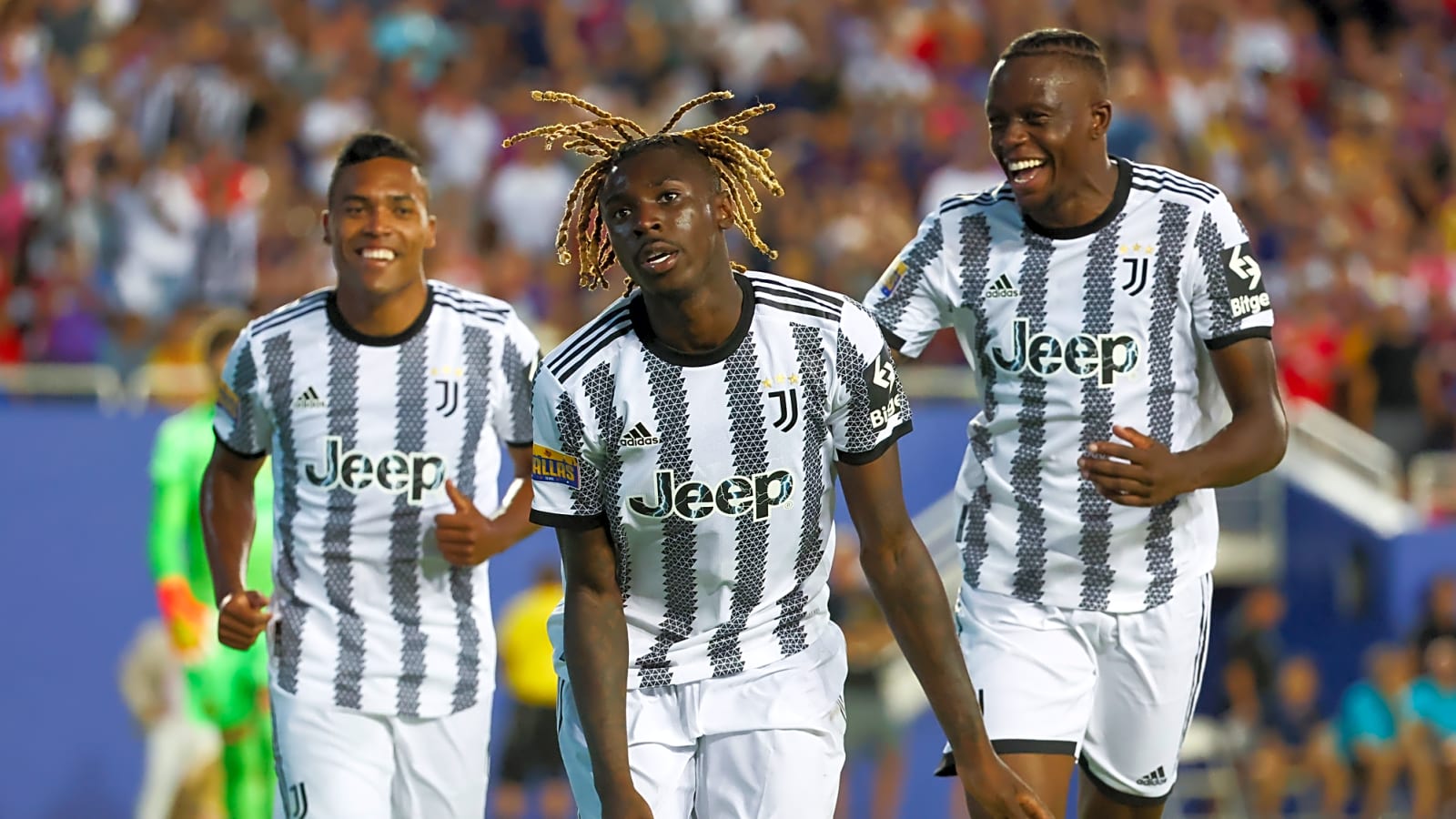 Manchester United continue to keep tabs on striker with £52 million release clause