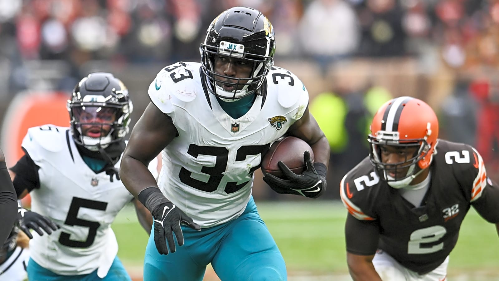Jaguars to decline LB Devin Lloyd’s fifth-year option
