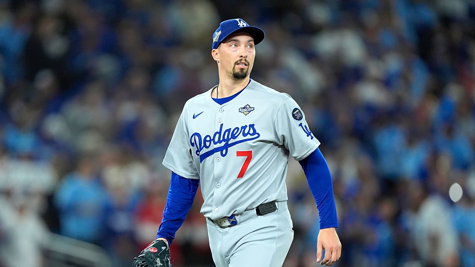 2026 Dodgers Love L.A. Community Tour: Blake Snell & Landon Knack Visit Aquarium Of The Pacific