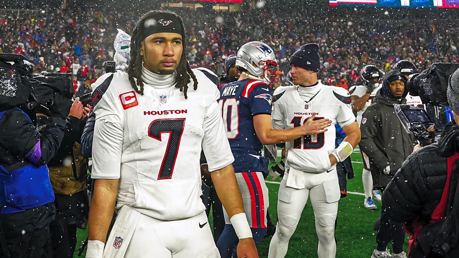 UFC 324 Star Brands Texans QB CJ Stroud 'Cursed' Over Kim Kardashian–Amber Rose Link