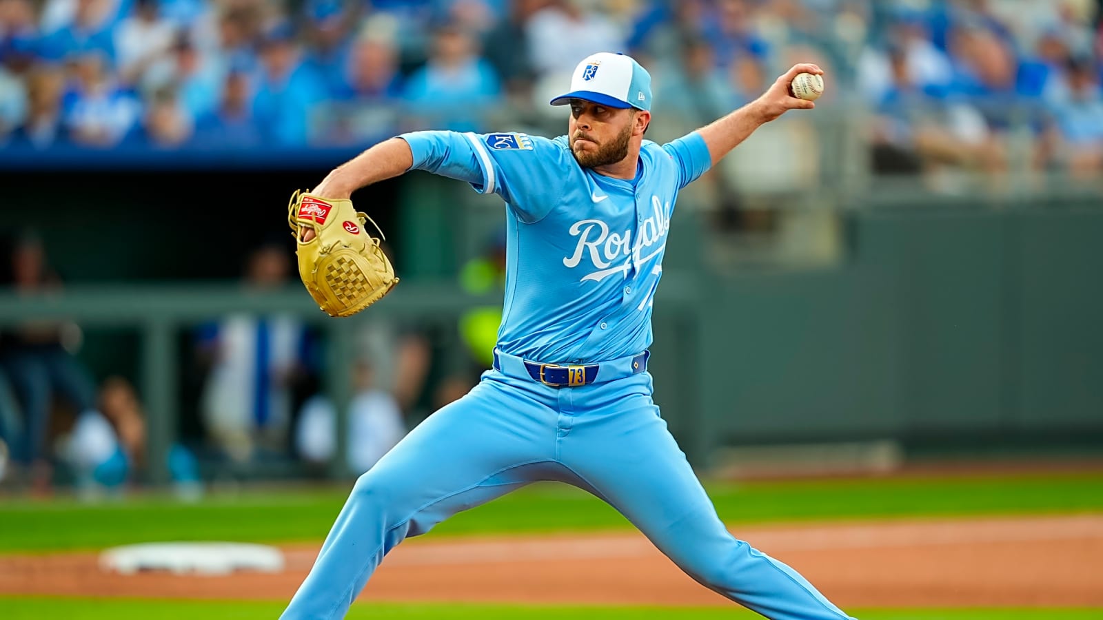 Royals place Sam Long on 15-day IL, call up Evan Sisk
