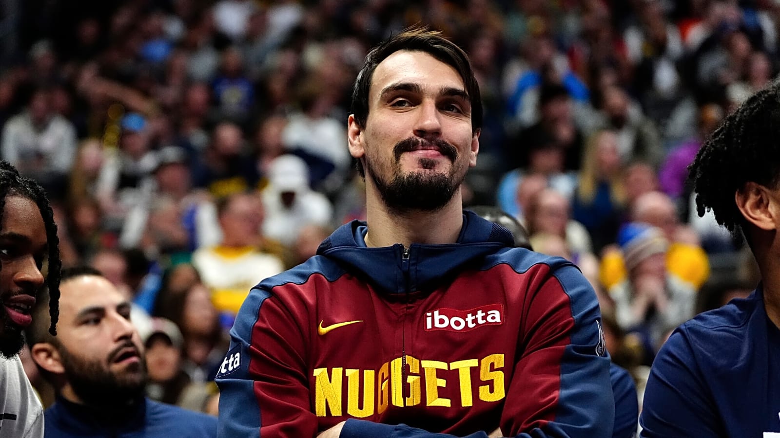 Nuggets’ Dario Saric picks up player option