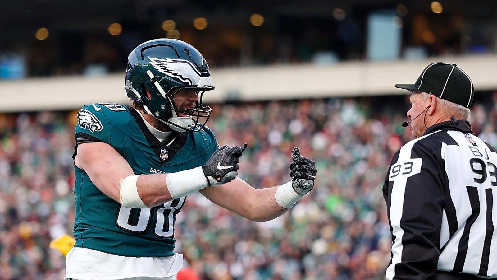 Eagles Nearing Reworked Deal With TE Dallas Goedert