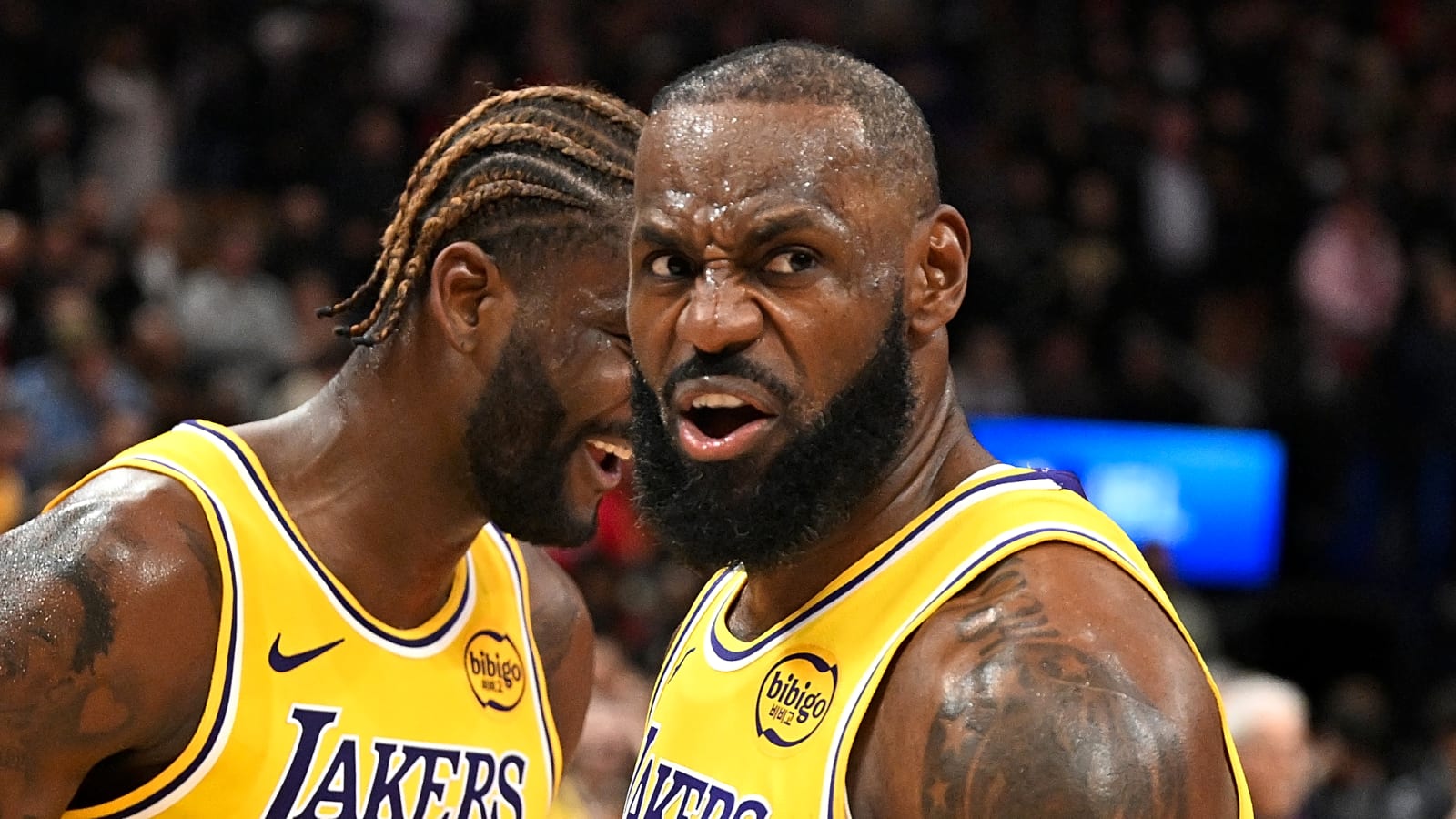 Lakers' LeBron James shows his winning edge against Raptors