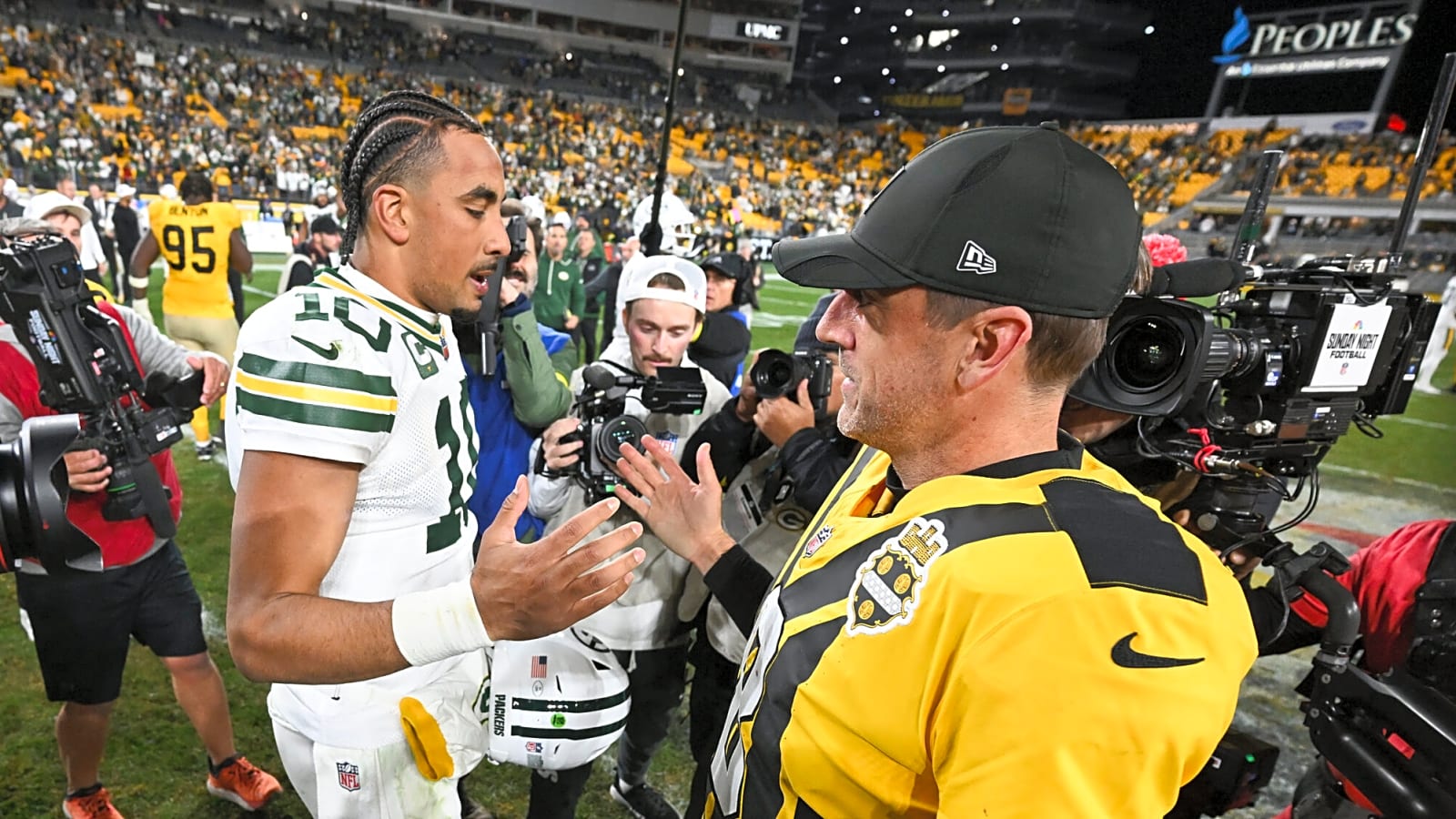 Aaron Rodgers, Jordan Love share heartfelt moment after ‘SNF’ clash
