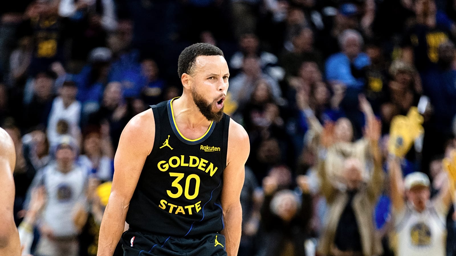 Warriors take down Suns in crucial game