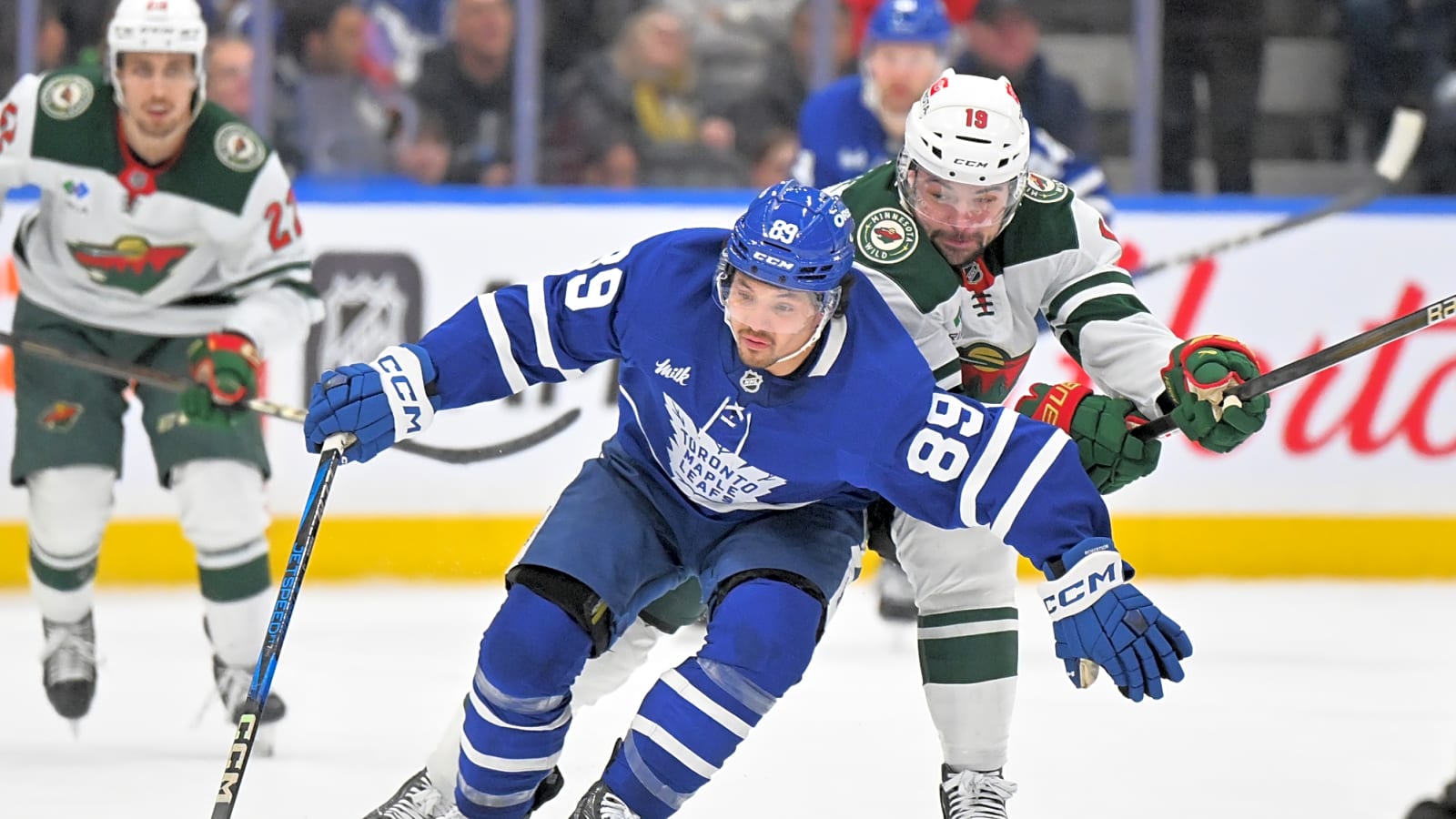 Potential trade landing spots for Nick Robertson