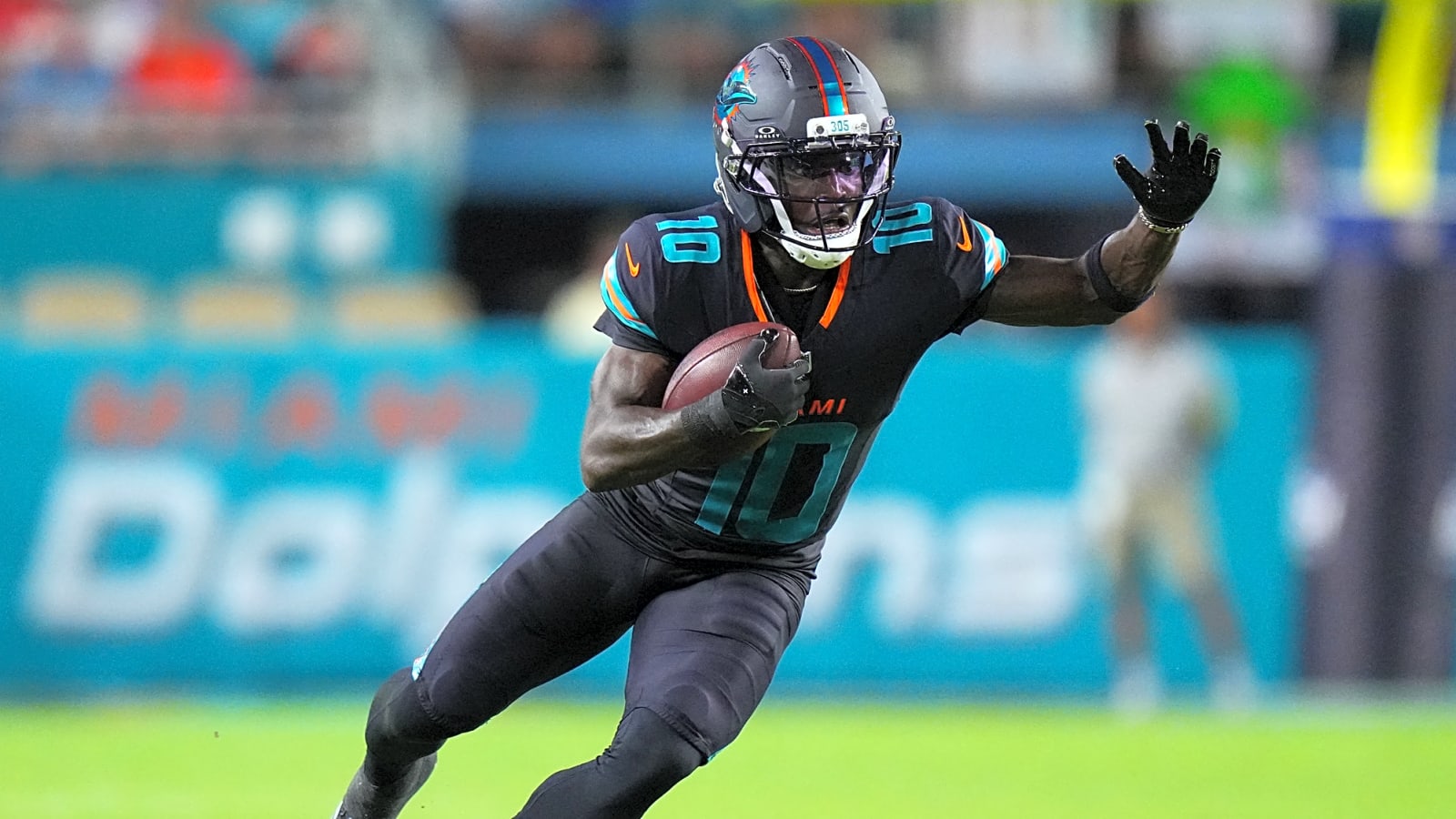 WR Tyreek Hill Addresses Recovery