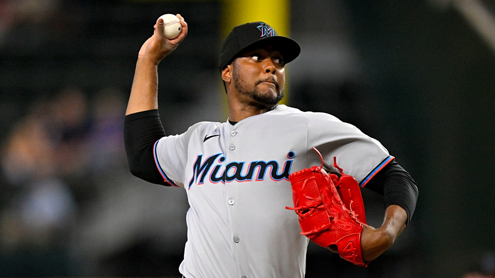 Orioles claim right-hander off waivers from Marlins