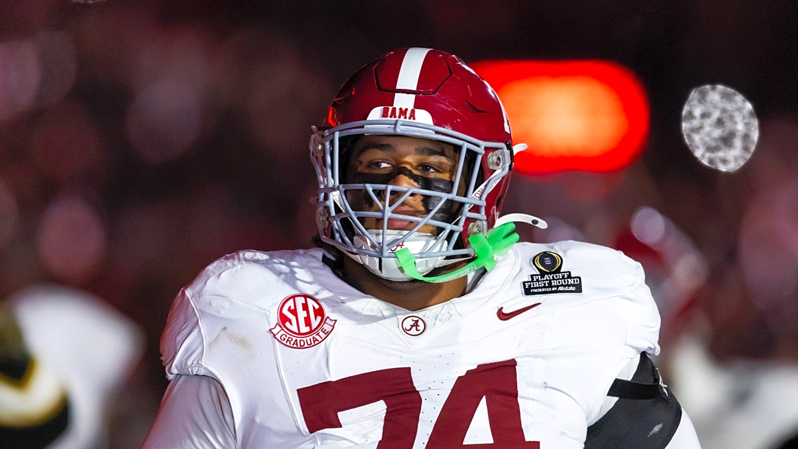 Why Kadyn Proctor could move from tackle to guard in the NFL