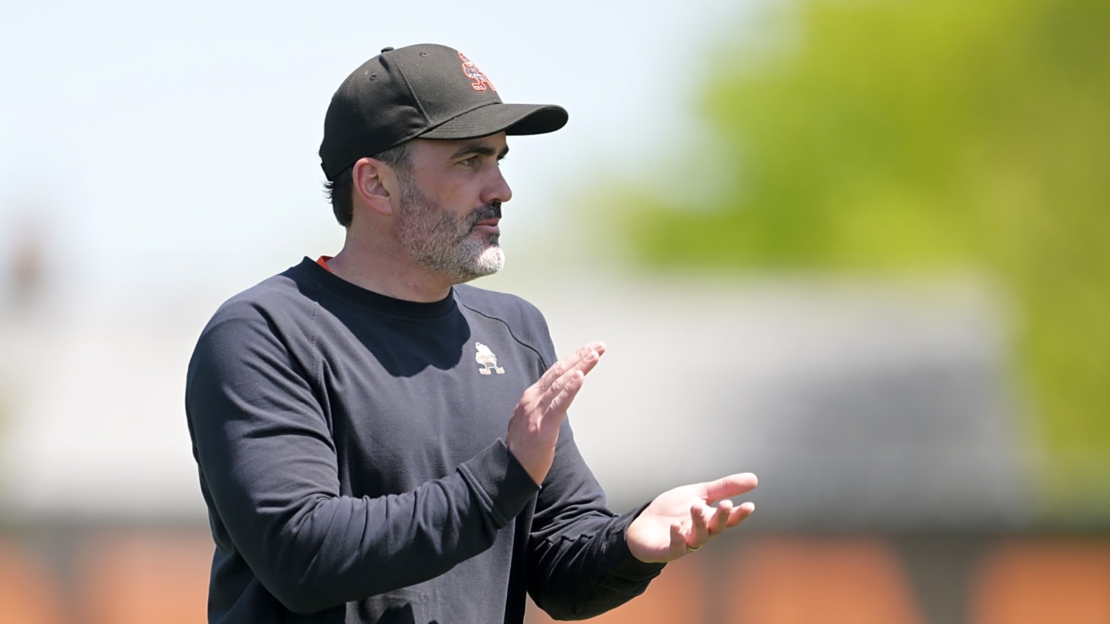 Browns’ Kevin Stefanski confirmed a suspicion on why one quarterback’s reps are being cut during mandatory minicamp