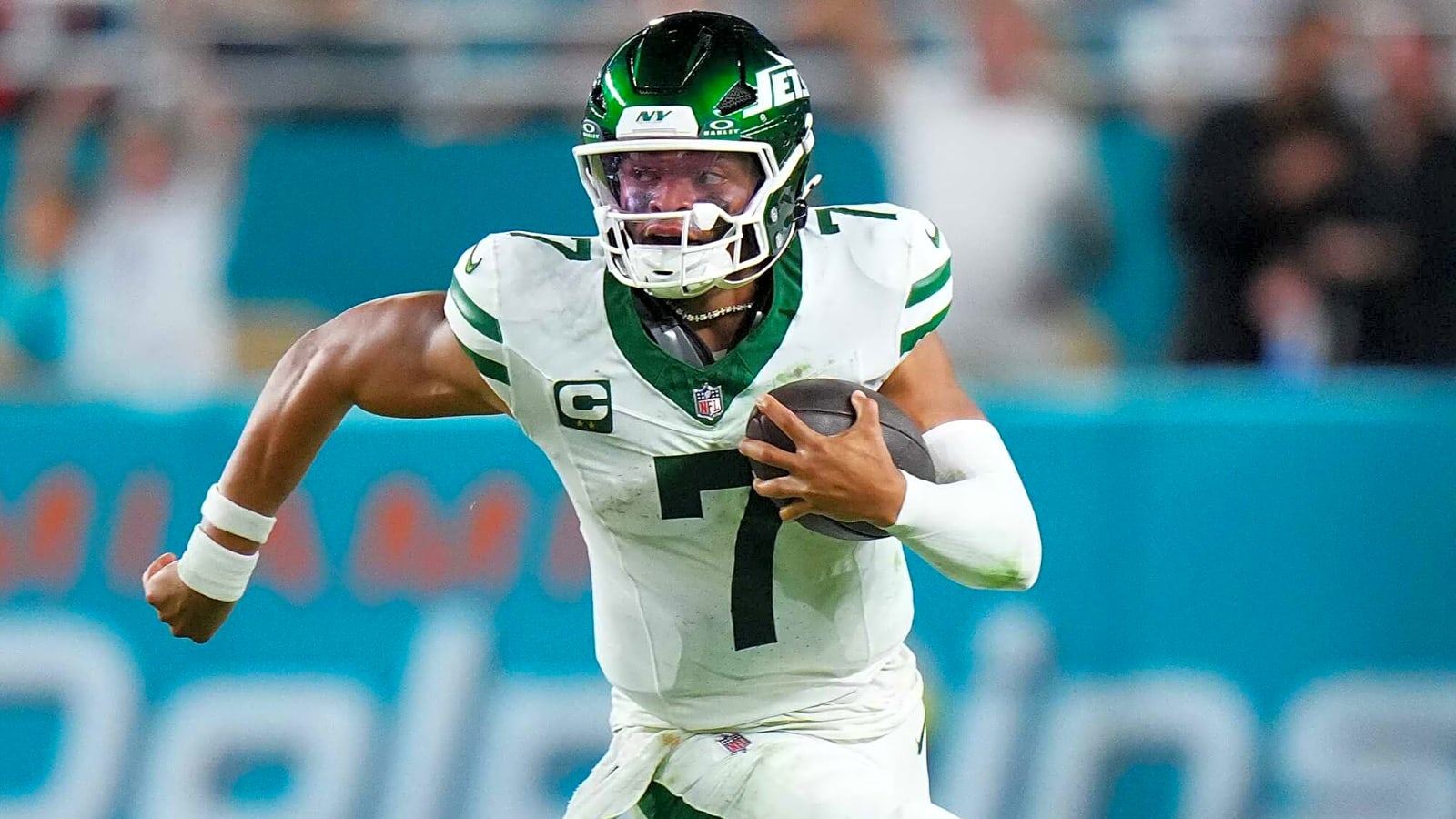 Justin Fields is only getting worse in a critical area