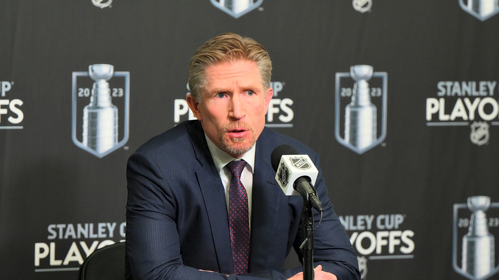 Avalanche Hire Dave Hakstol As Assistant Coach