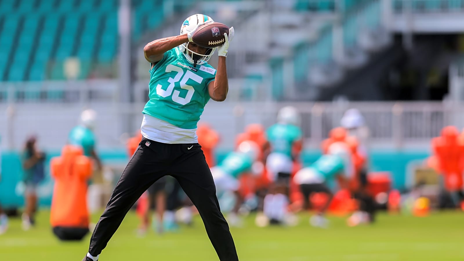 Patriots Re-Sign S John Saunders To Practice Squad