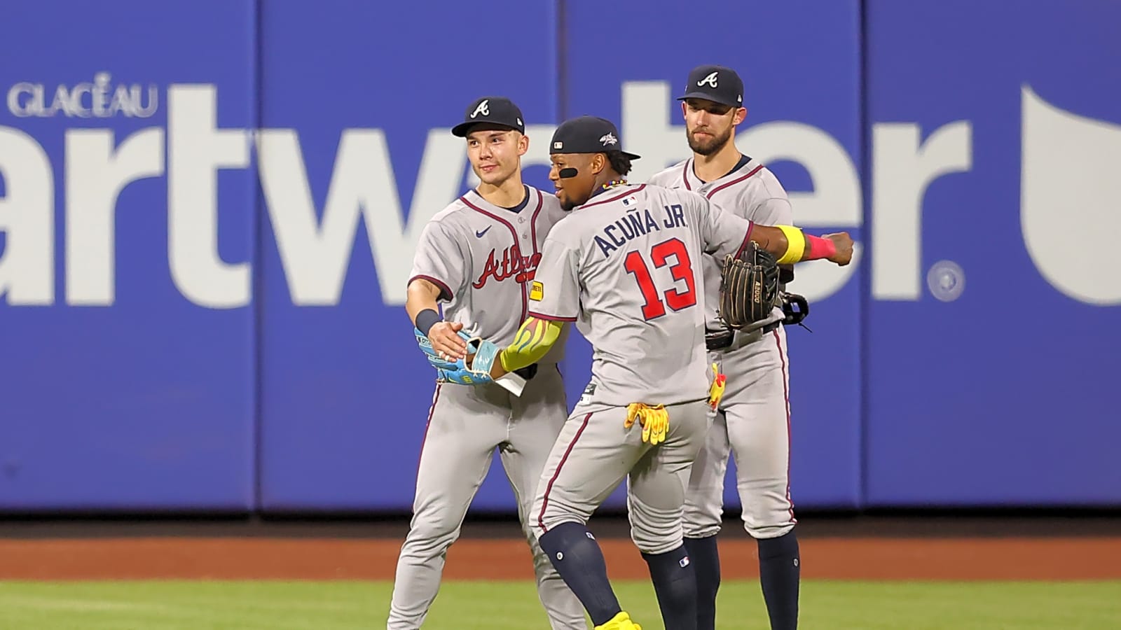 Braves continue their domination of Mets