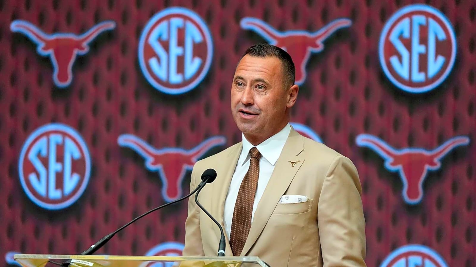 Texas Longhorns receive confirmation needed from elite five-star recruit that&#39;ll have Steve Sarkisian smiling