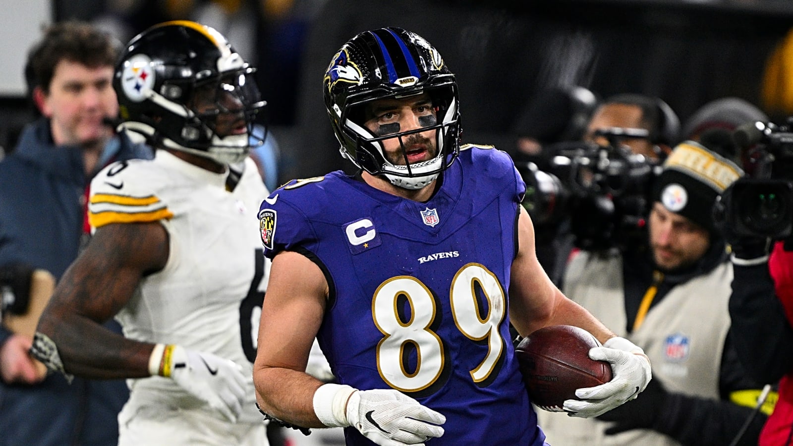 TE Mark Andrews expects to remain with Ravens