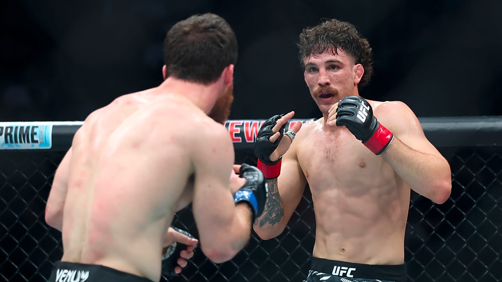 Quillan Salkilld beats Beneil Dariush by TKO in round 1 on 2 May 2026