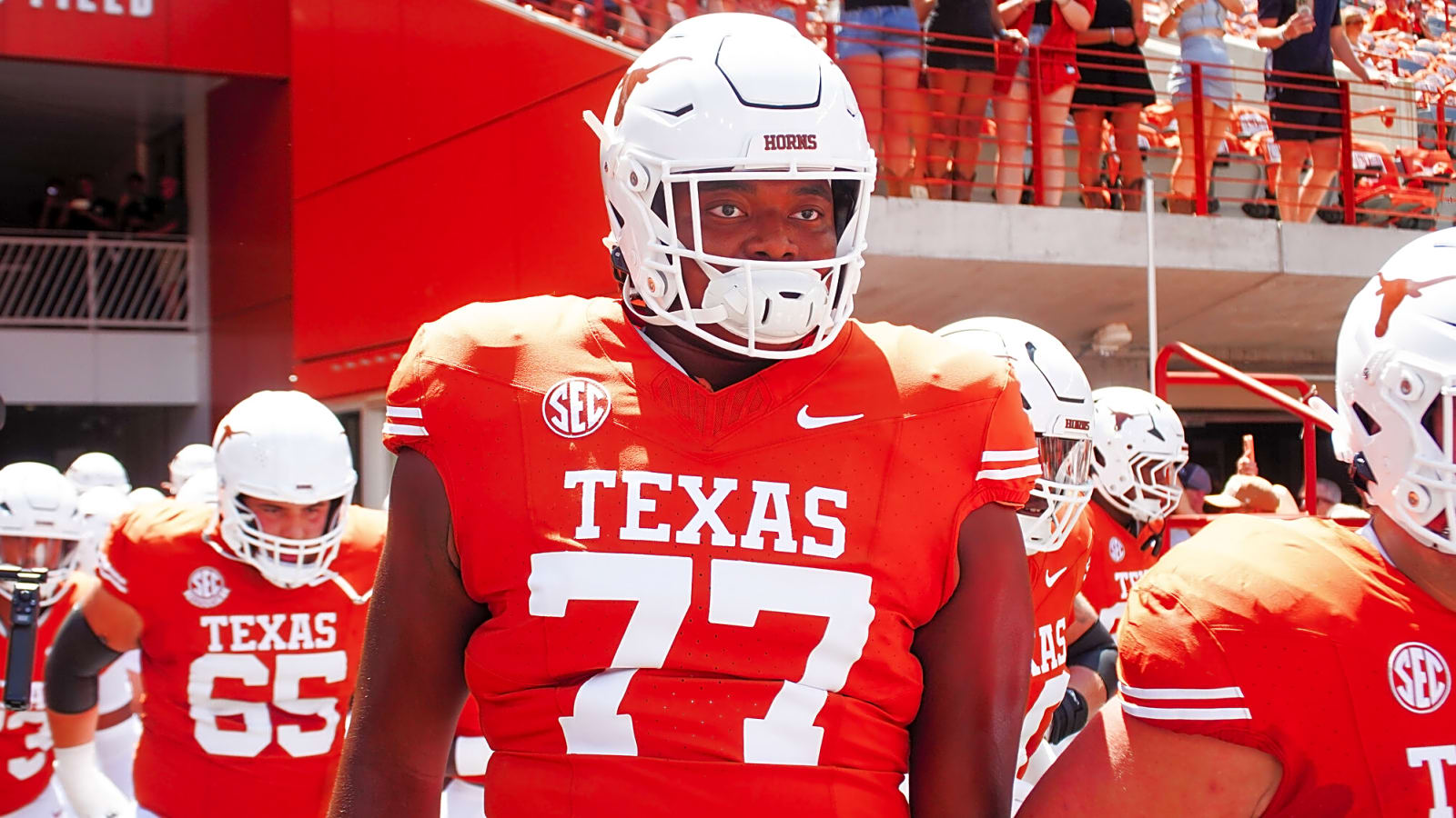 Texas has concern on OL after season-ending injury
