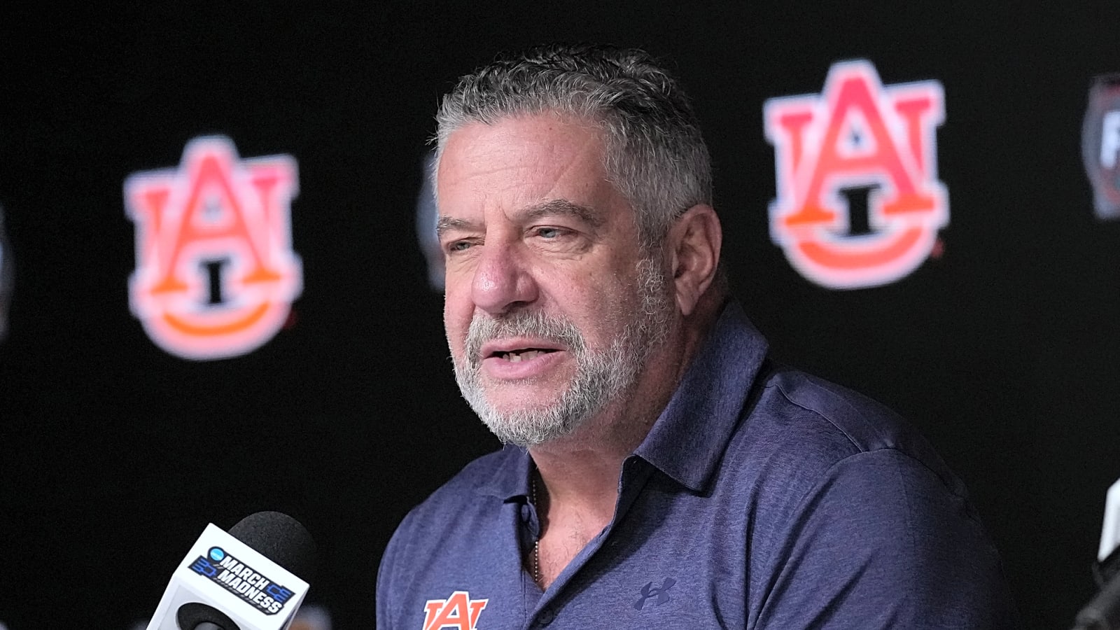 Bruce Pearl Reacts to Unfortunate News About Star Auburn Player on Saturday.