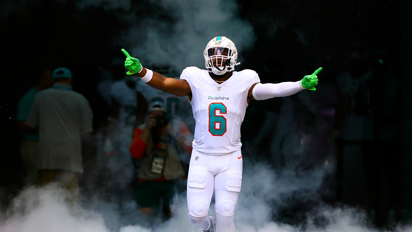 Veteran LB Anthony Walker Jr. Announces Retirement