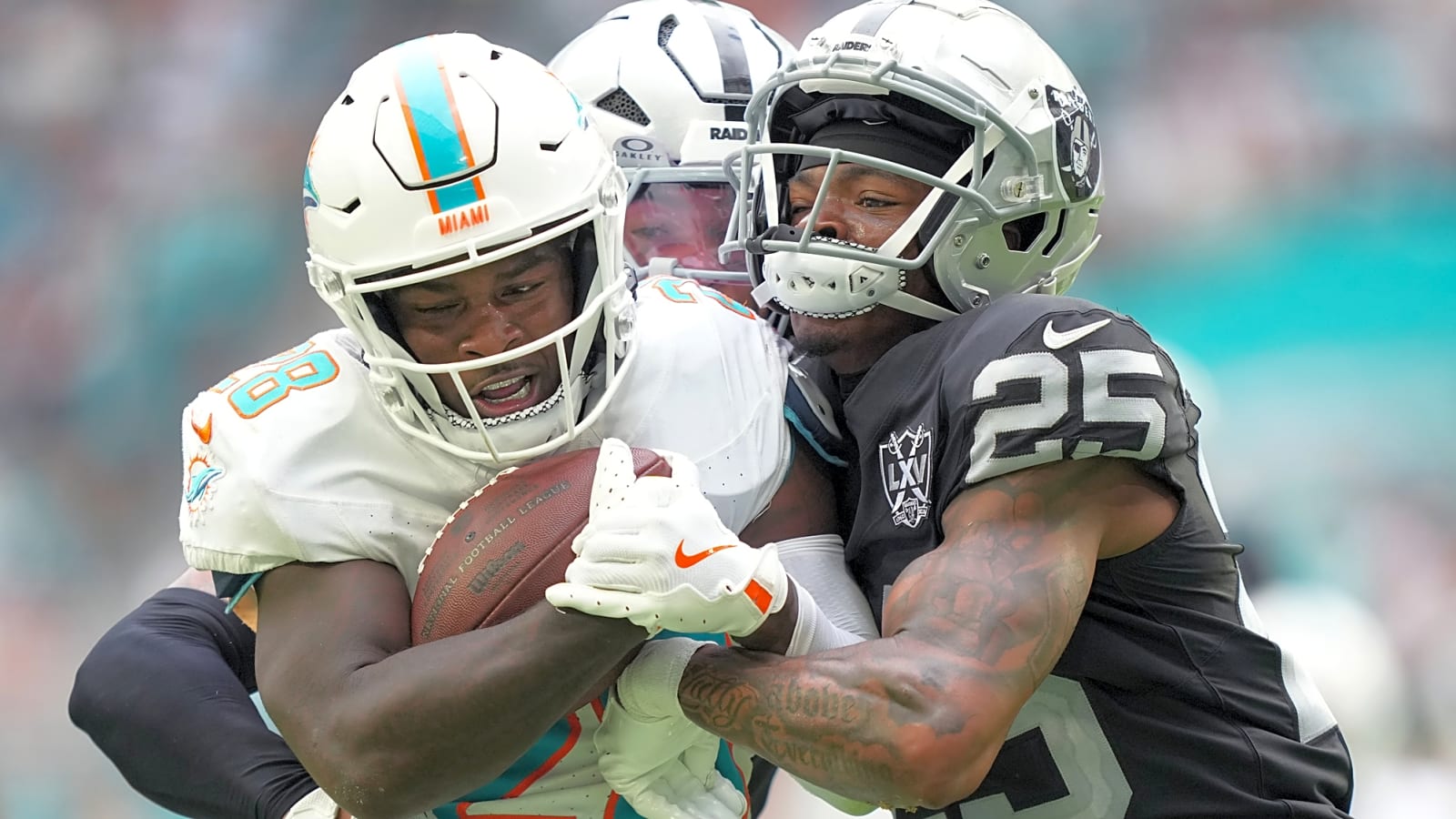 Jaylen Wright has Procedure; Dolphins Sign RB JaMycal Hasty