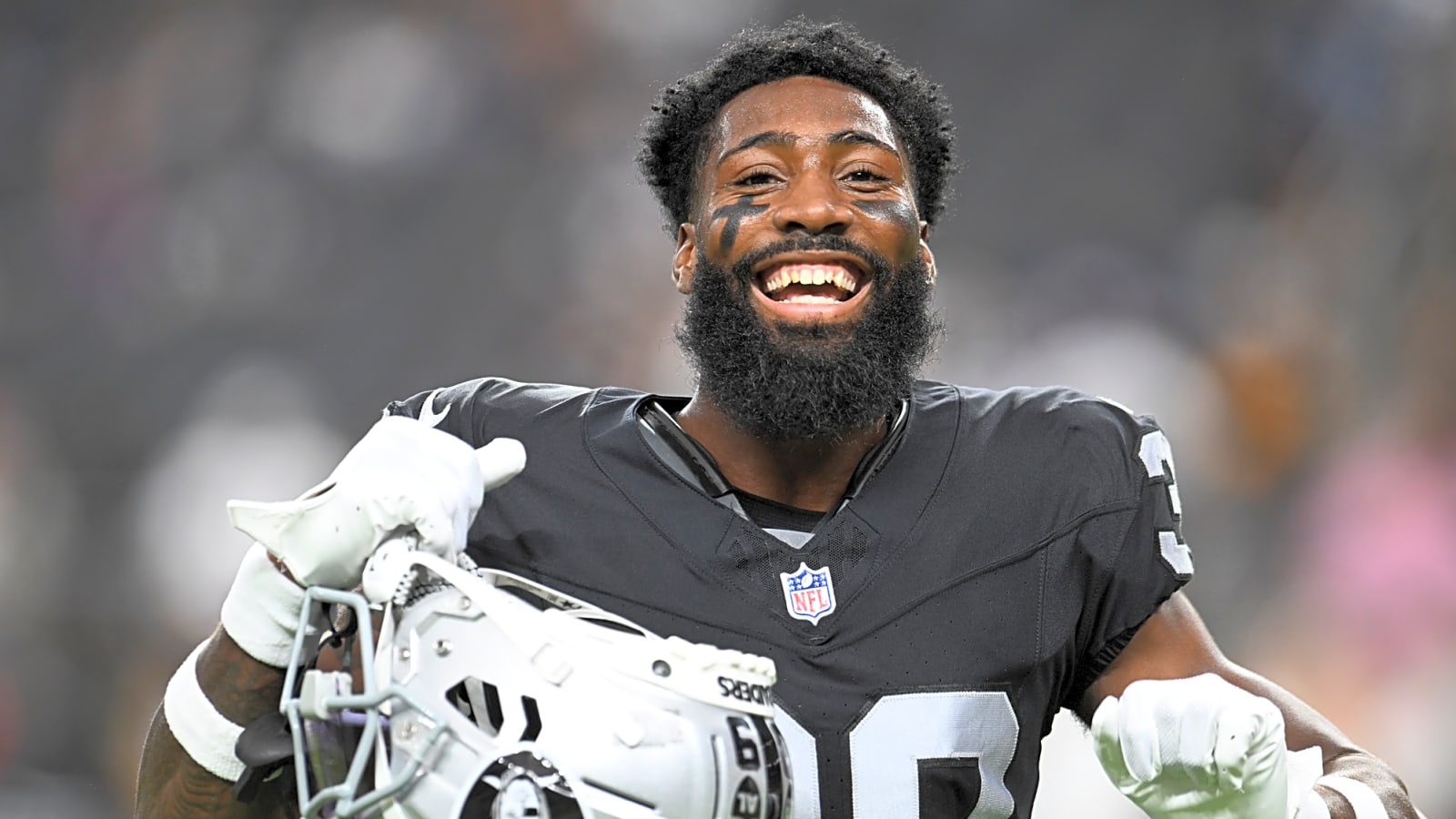 Raiders Legend Was 'Heartbroken' Following Nate Hobbs’ Exit