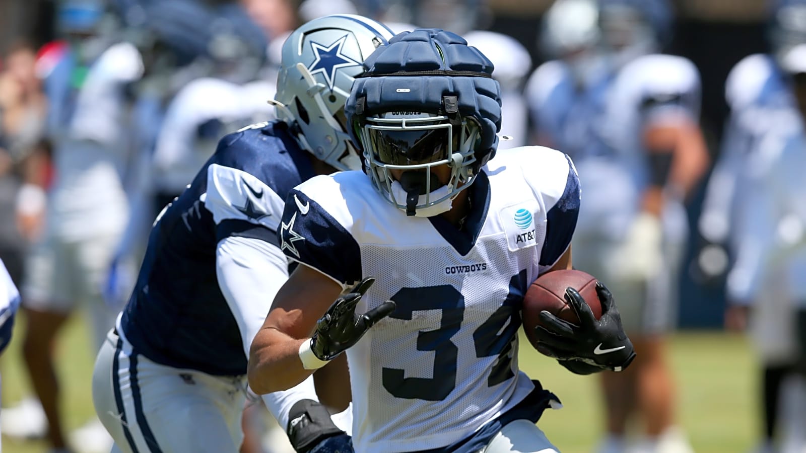Don’t Fall for the 1 Cowboys Running Back Mirage