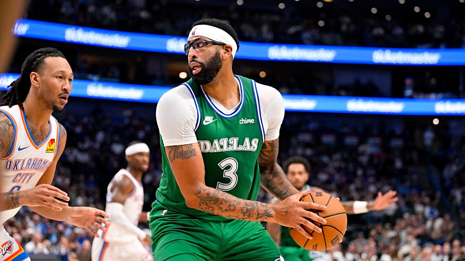 Anthony Davis, Klay Thompson Understand There’s High Chance Dallas Mavericks Trade Them