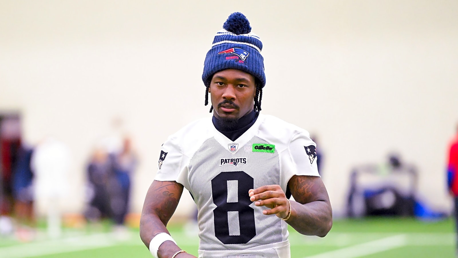 AFC Notes: Stefon Diggs, Tanner Engstrand, Dolphins, Jets, Patriots