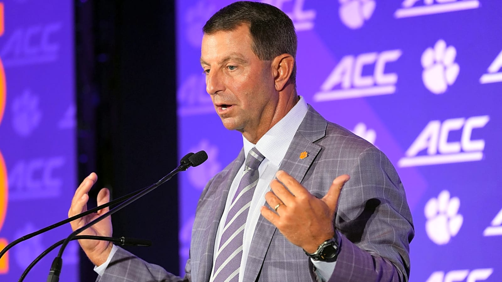 Swinney calls reporter a ‘gotcha guy’ after Clemson roster question