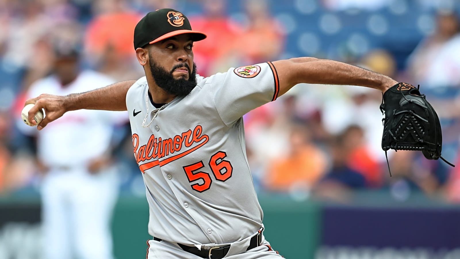 Seranthony Dominguez, Pete Fairbanks among Cubs' bullpen targets