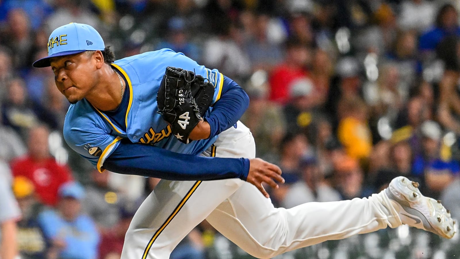 Braves Sign Elieser Hernandez To Minors Contract