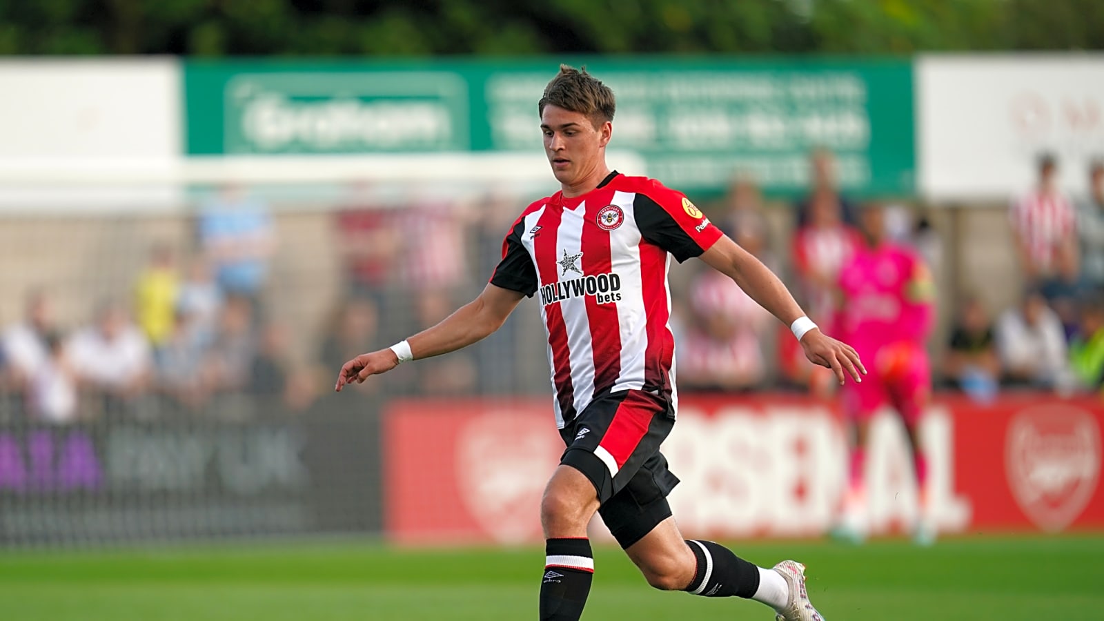 Report: Tottenham want 21-year-old midfielder from London club this summer