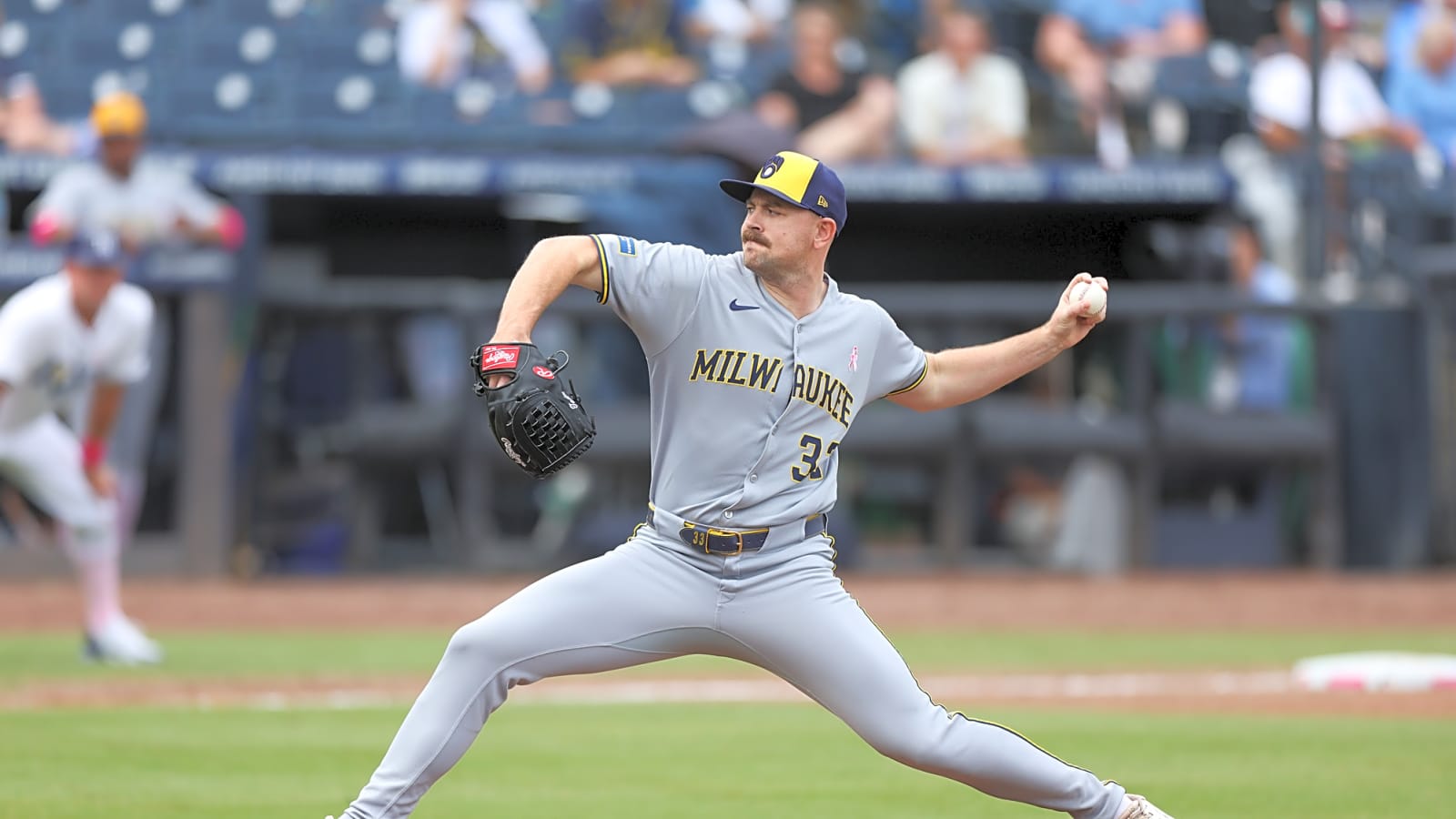 Brewers designate veteran lefty for assignment